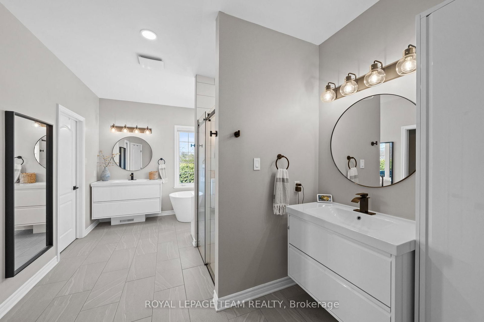 1342 Revell Drive - Photo 32