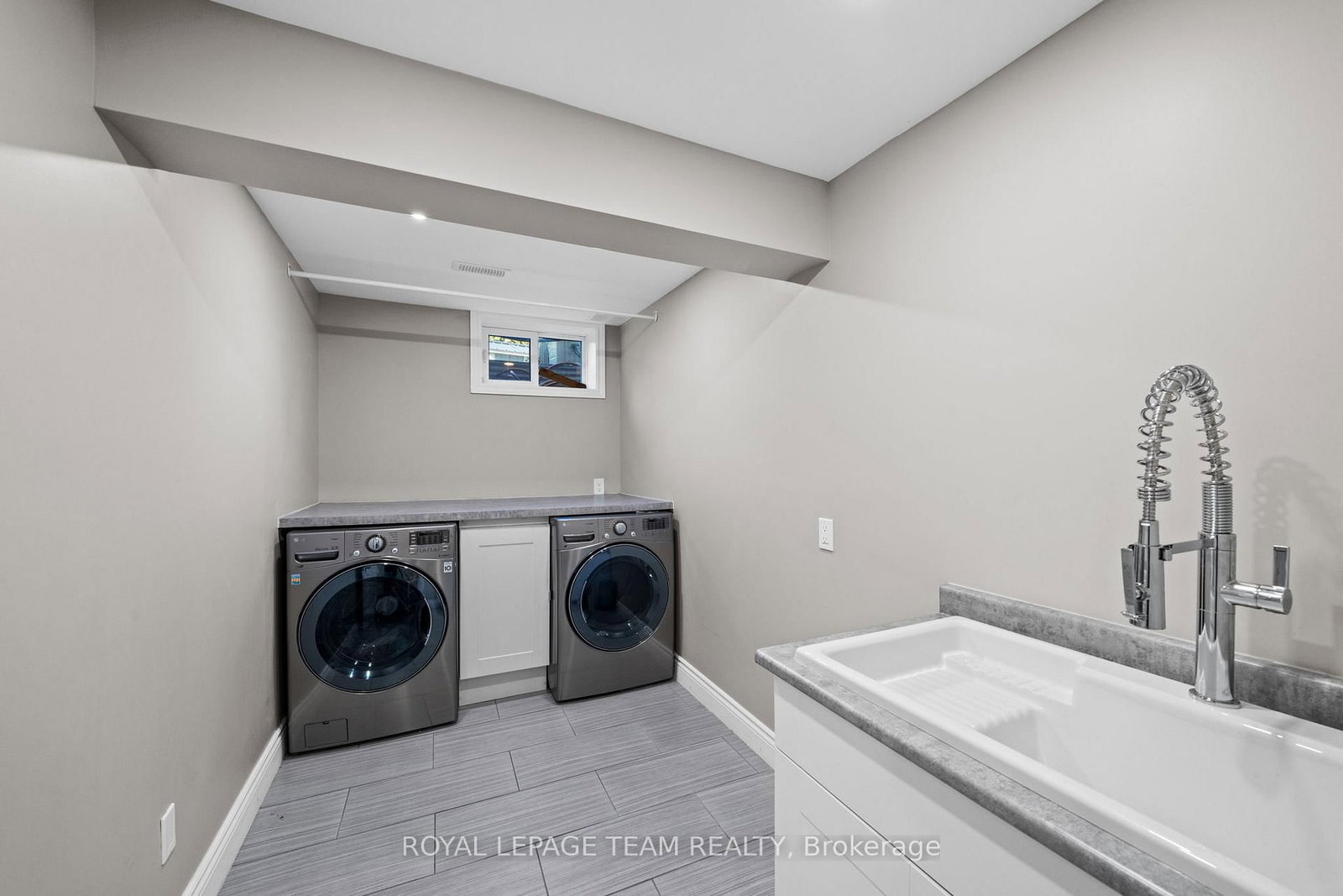 1342 Revell Drive - Photo 43