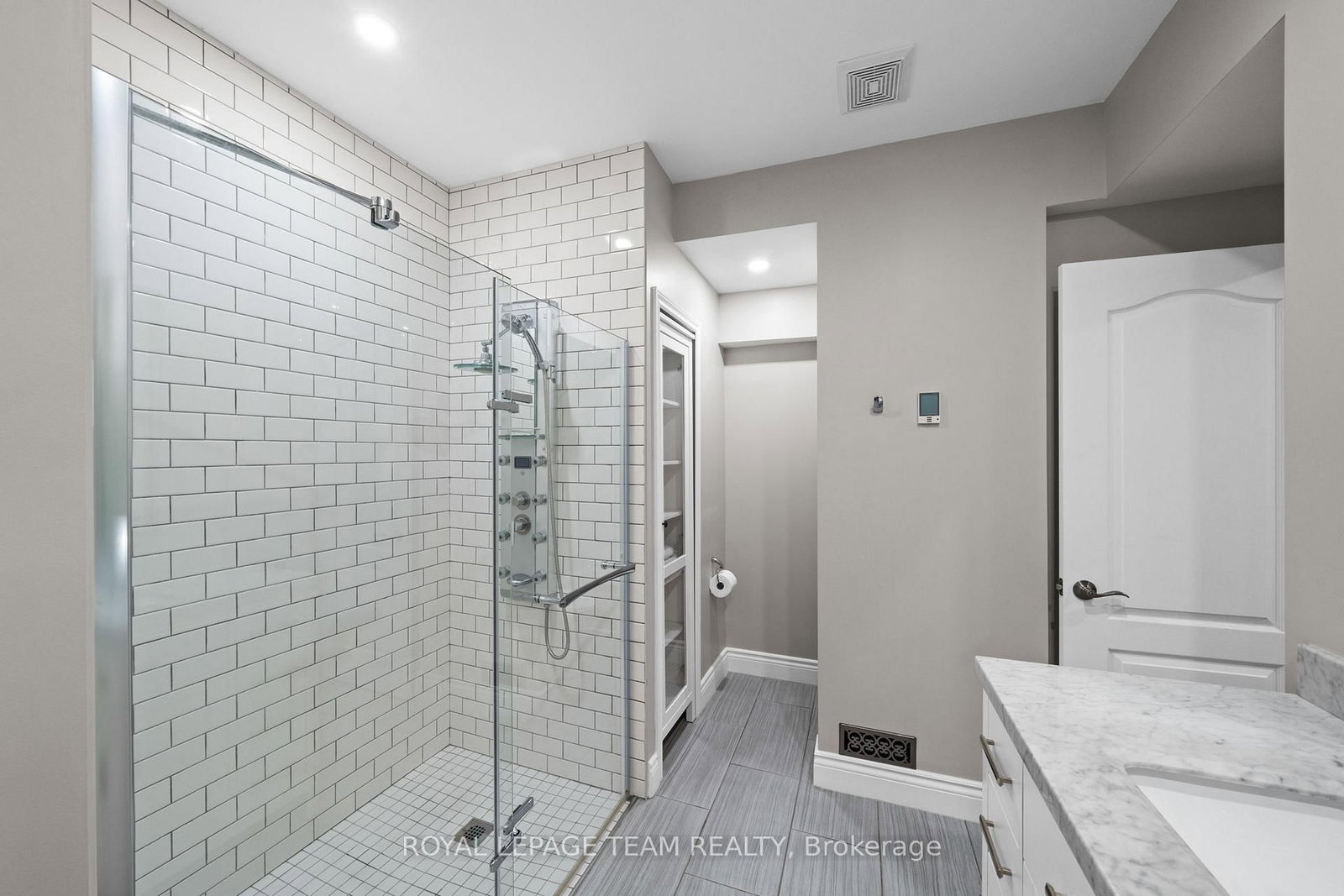 1342 Revell Drive - Photo 45