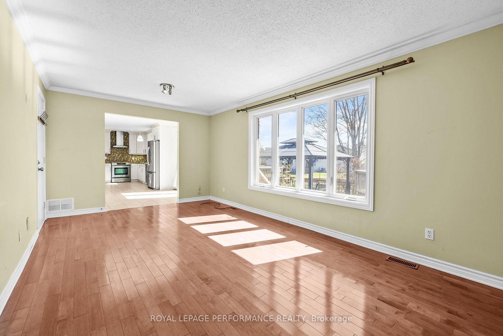 54 LAPOINTE Boulevard - Photo 22