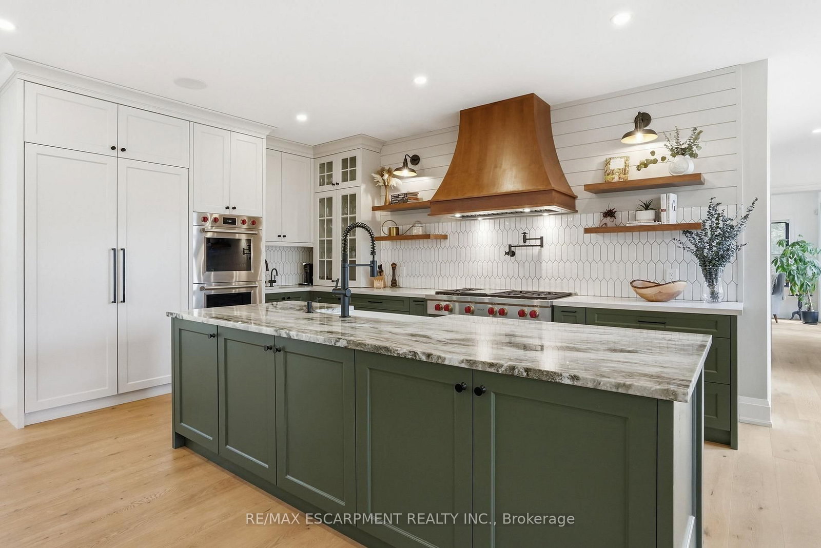 136 ROCKCLIFFE Road - Photo 14