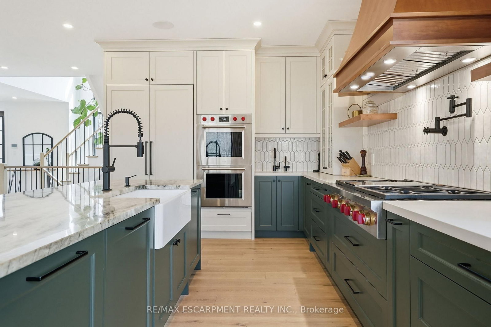 136 ROCKCLIFFE Road - Photo 16