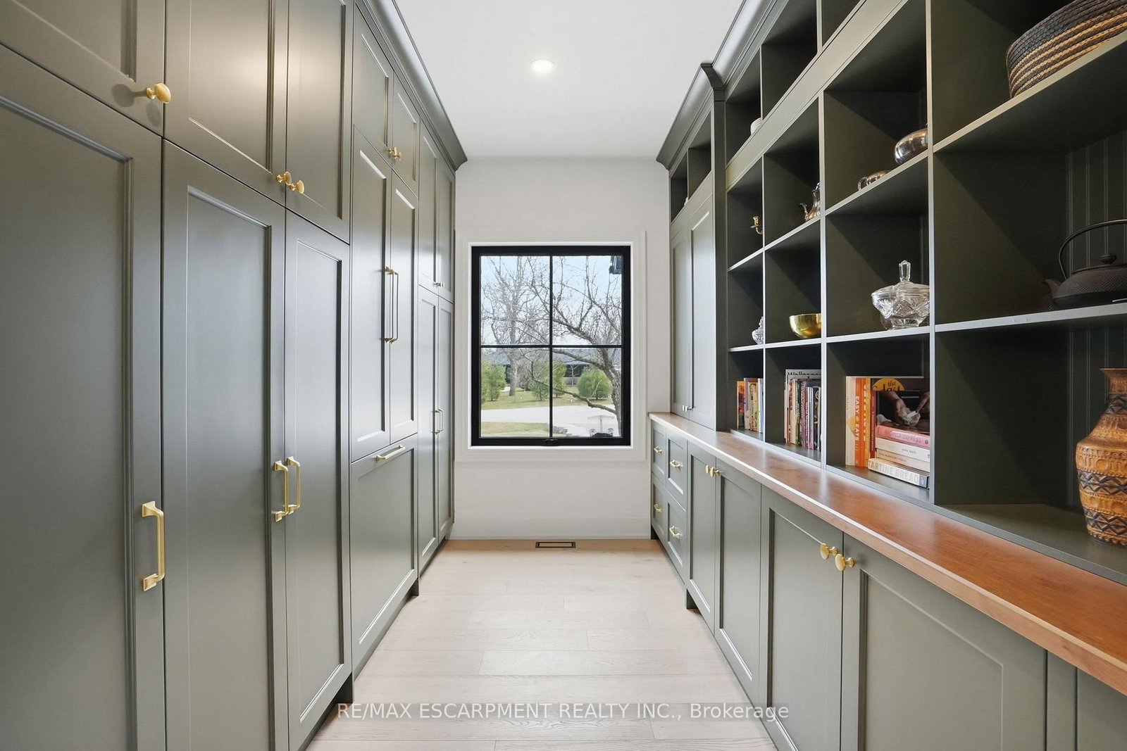 136 ROCKCLIFFE Road - Photo 18