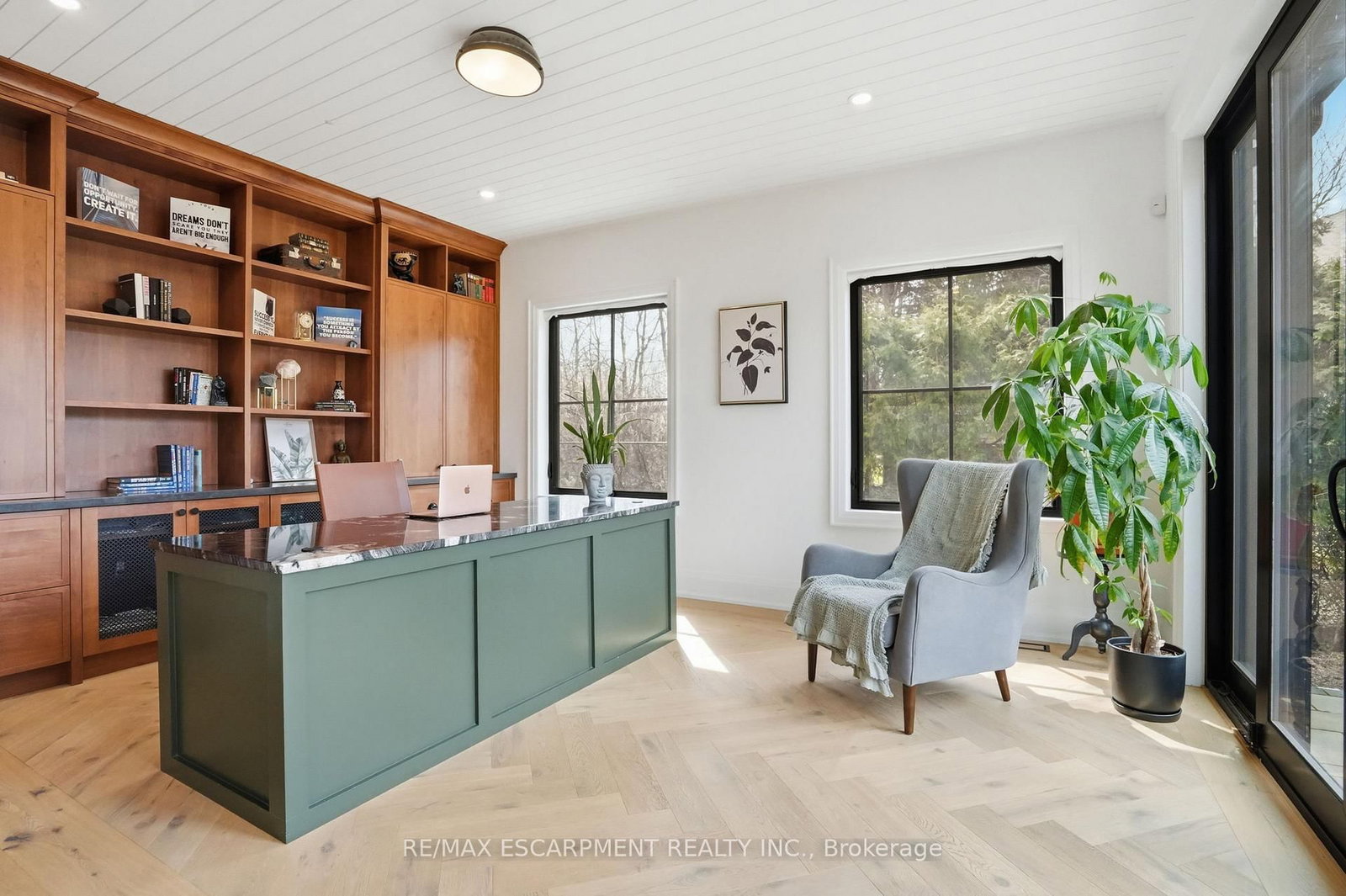 136 ROCKCLIFFE Road - Photo 19