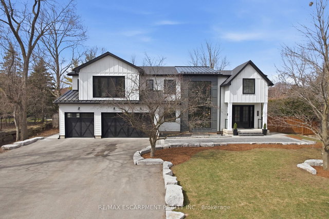 136 ROCKCLIFFE Road