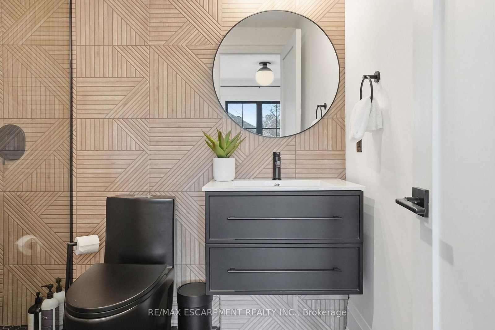 136 ROCKCLIFFE Road - Photo 35