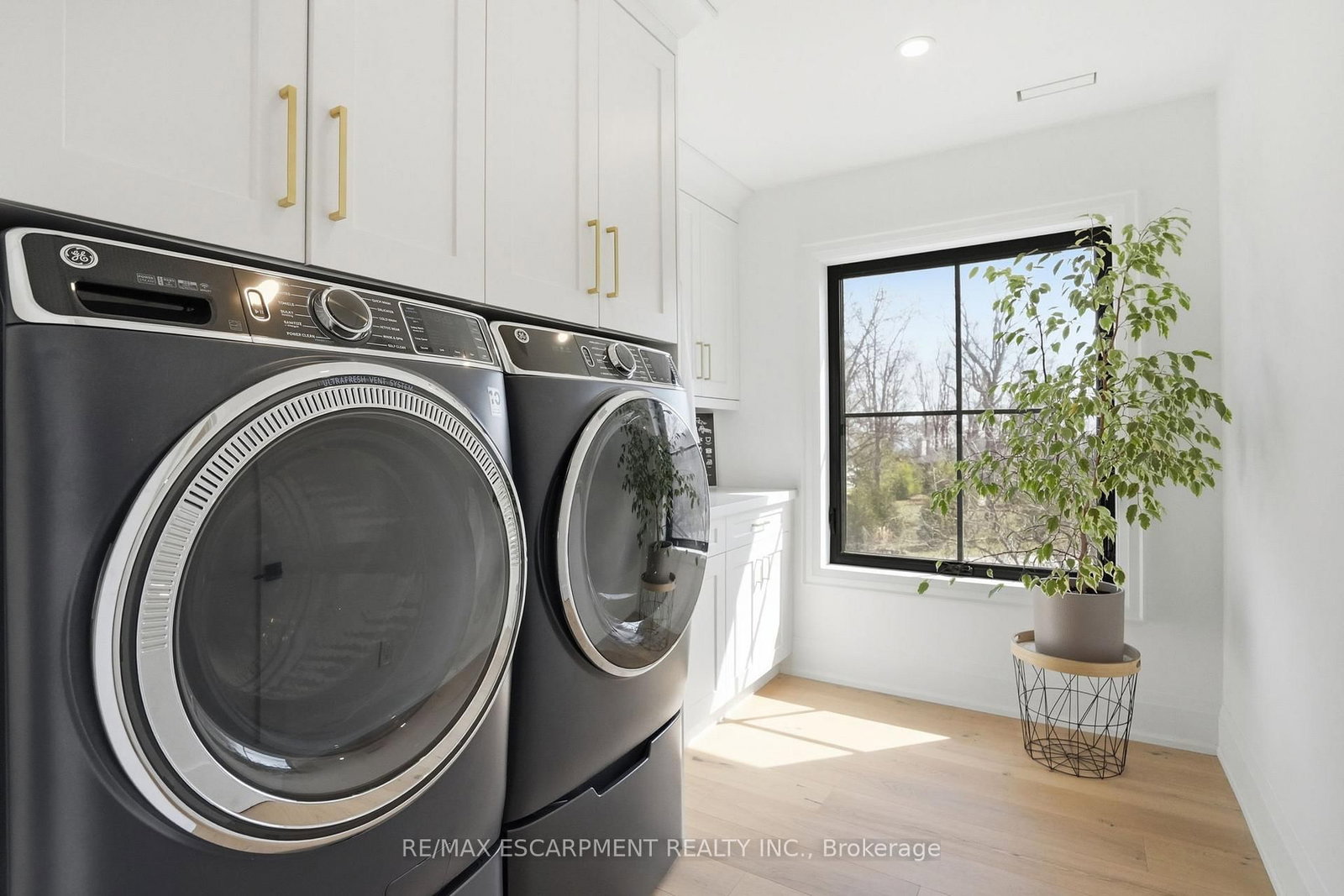 136 ROCKCLIFFE Road - Photo 39