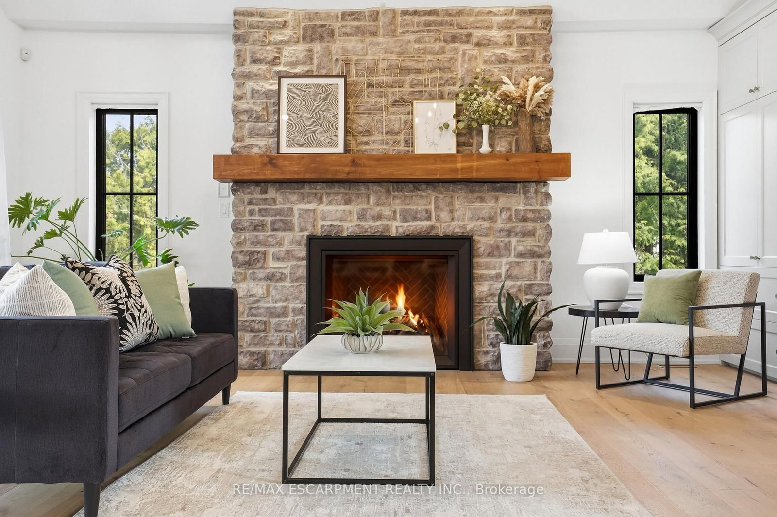 136 ROCKCLIFFE Road - Photo 8