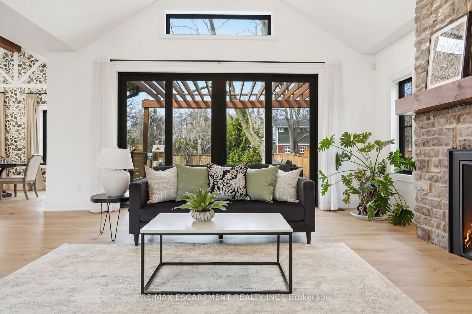 136 ROCKCLIFFE Road - Photo 9