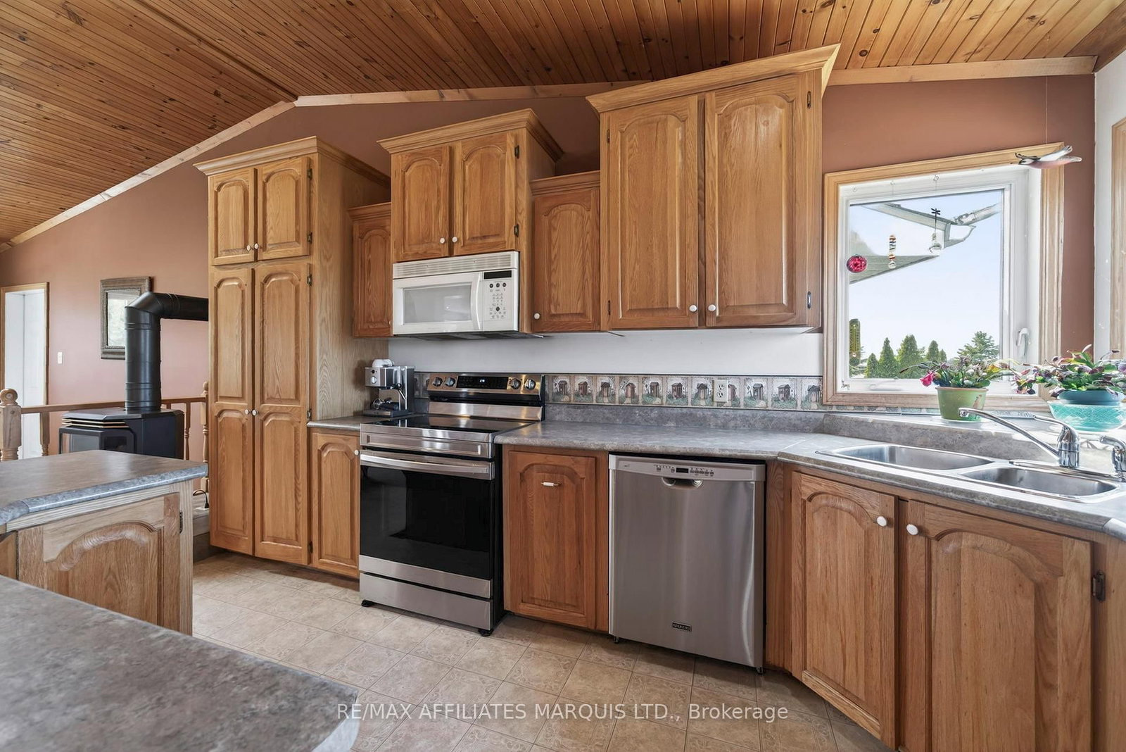 18604 McGillivray Road • South Glengarry, ON photo 16