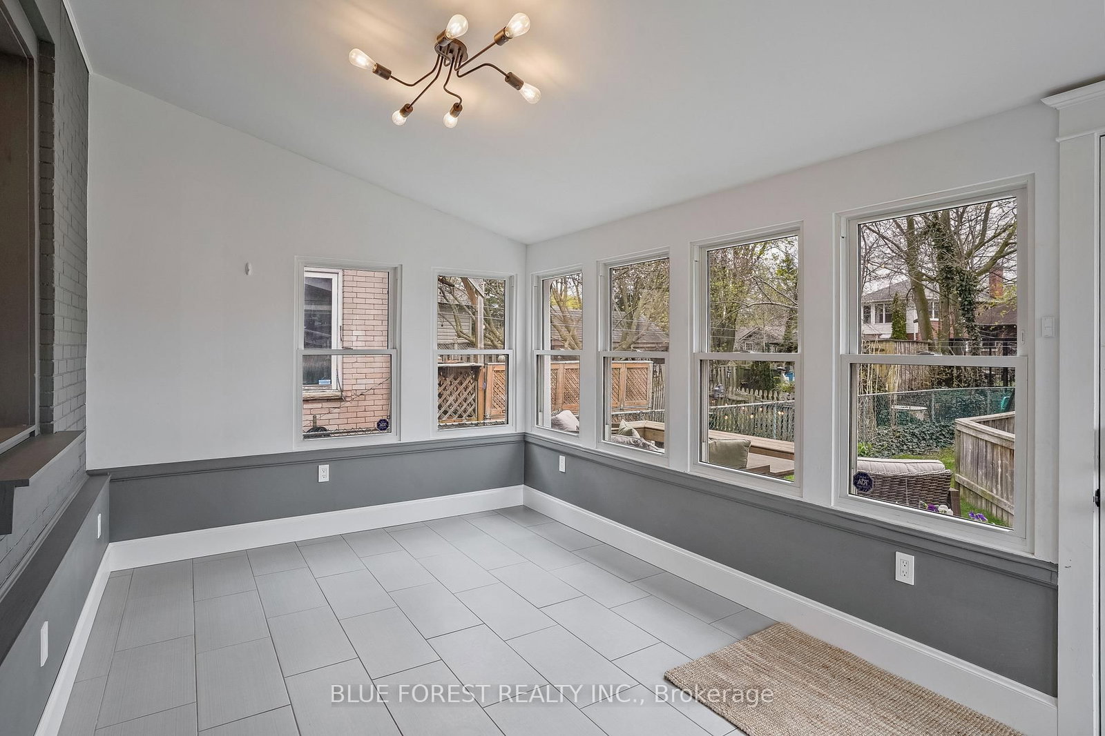 343 Emery Street E - Photo 36