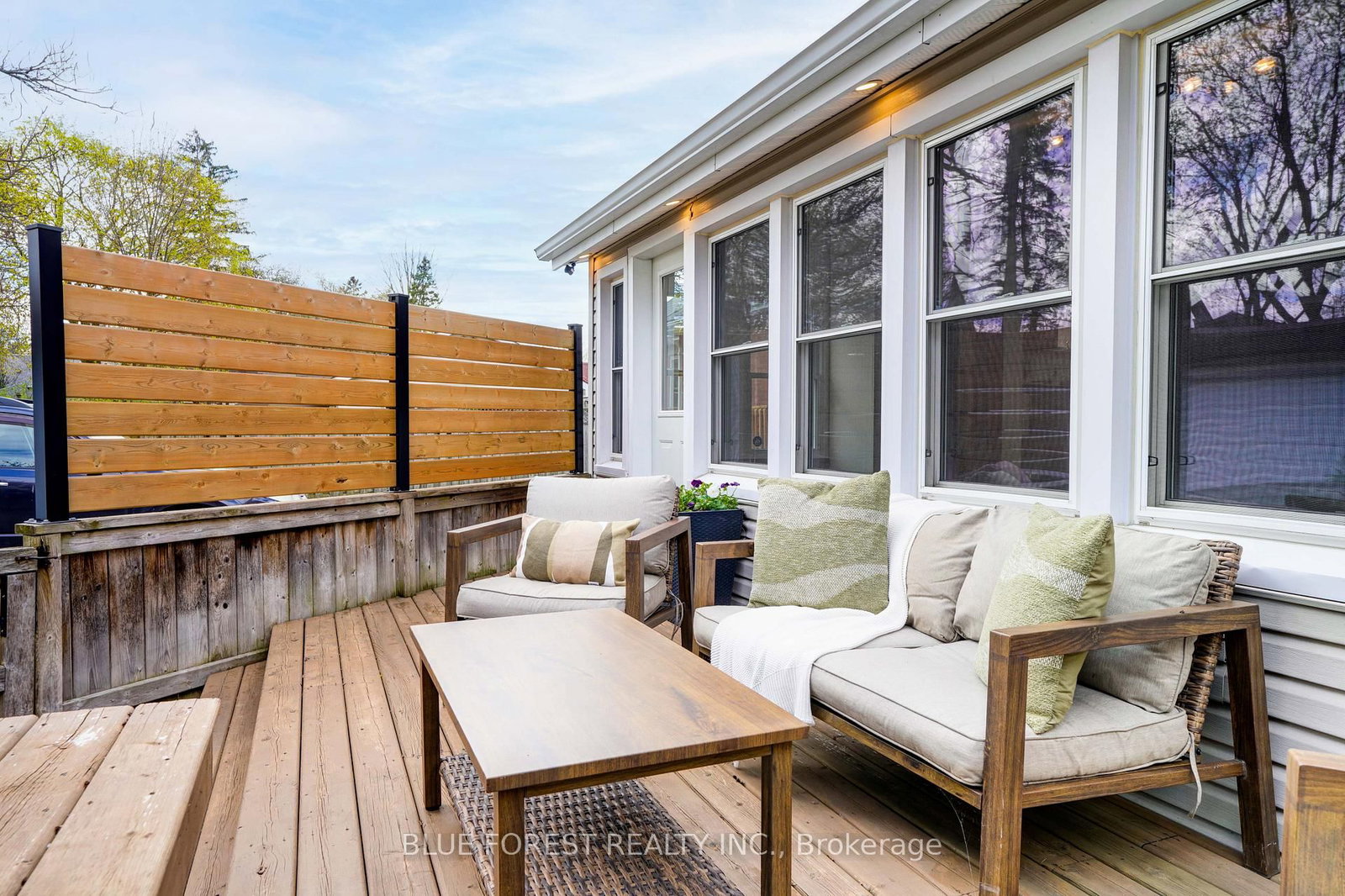 343 Emery Street E - Photo 42