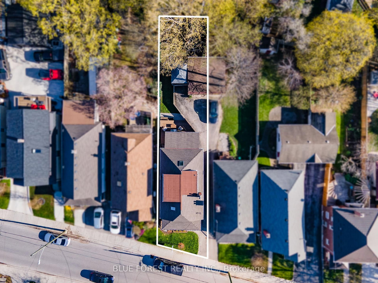 343 Emery Street E - Photo 47