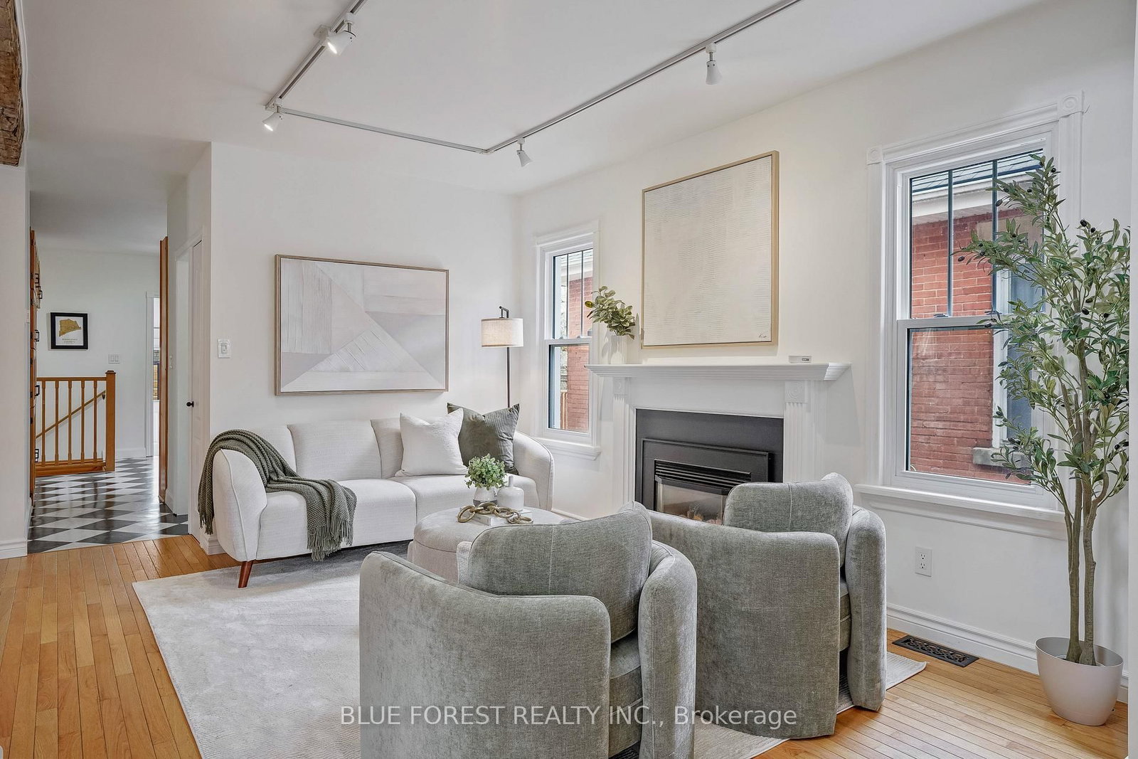 343 Emery Street E - Photo 5