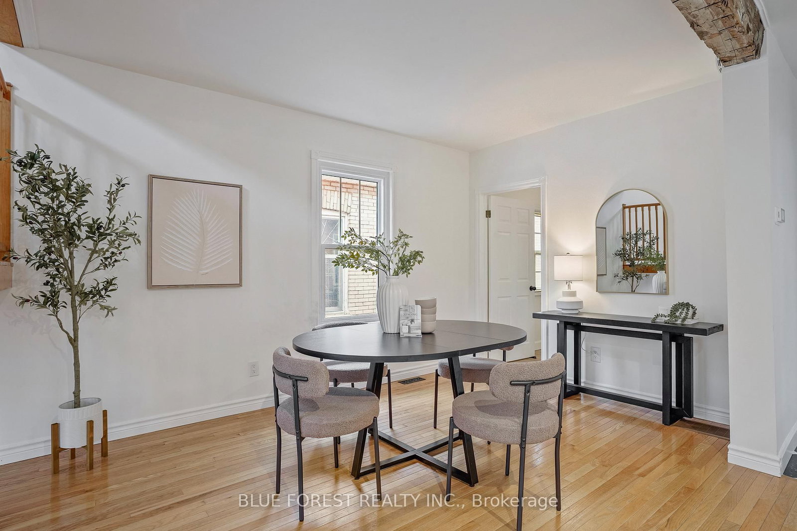 343 Emery Street E - Photo 7