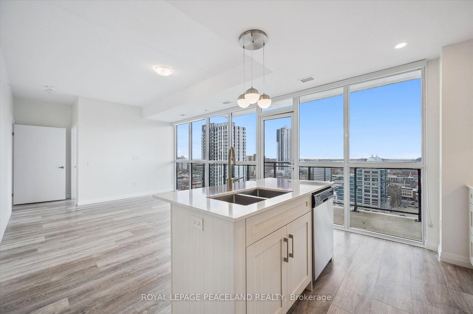 60 charles Street W, Unit 1902 - Photo 11