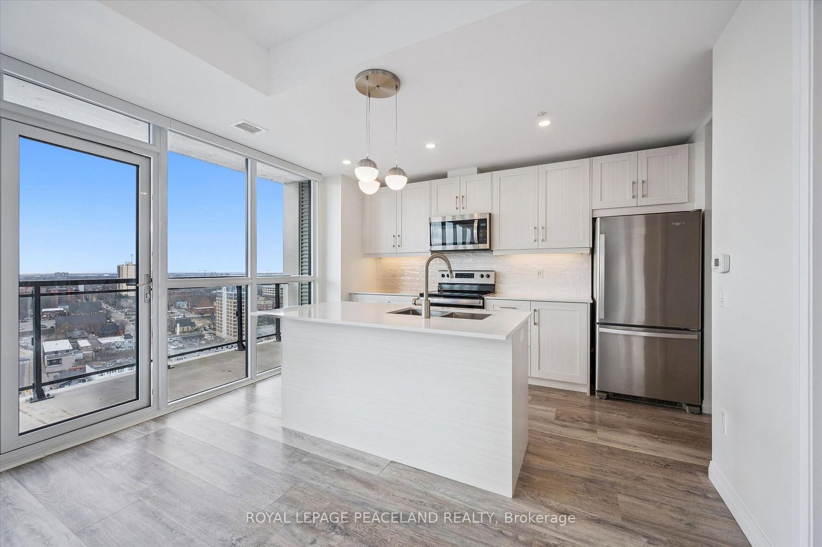 60 charles Street W, Unit 1902 - Photo 12