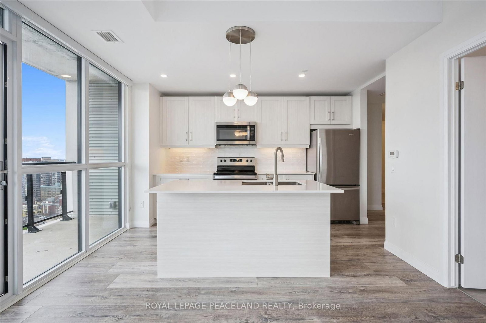 60 charles Street W, Unit 1902 - Photo 14