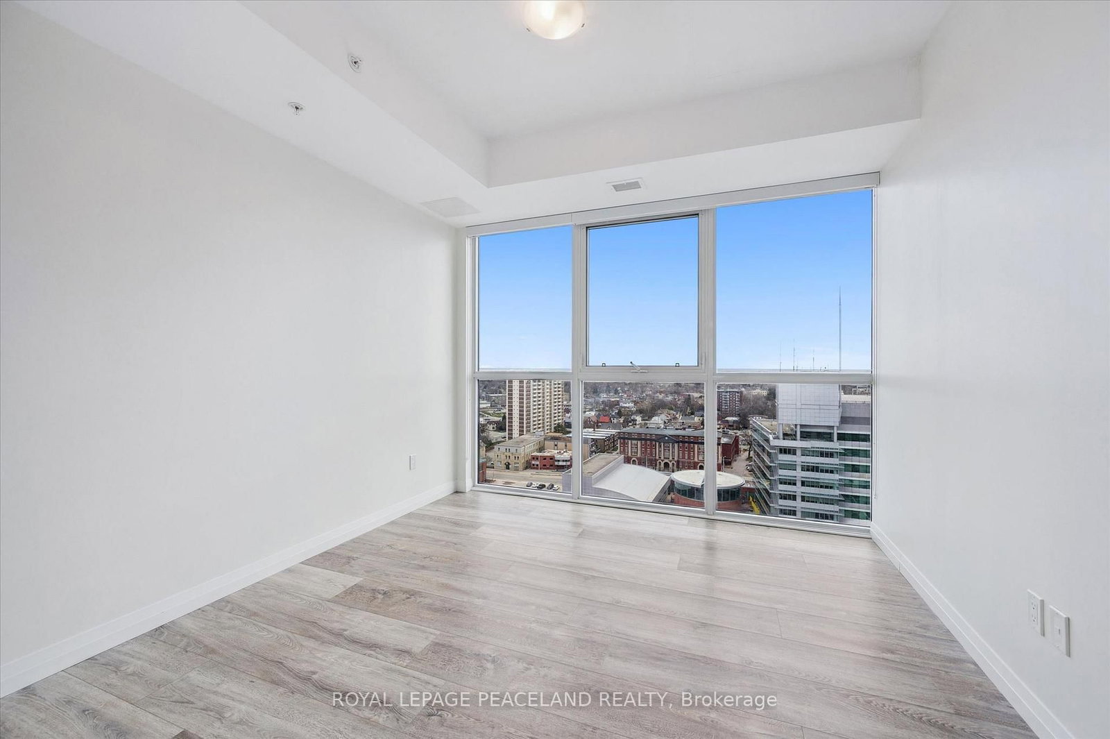 60 charles Street W, Unit 1902 - Photo 20