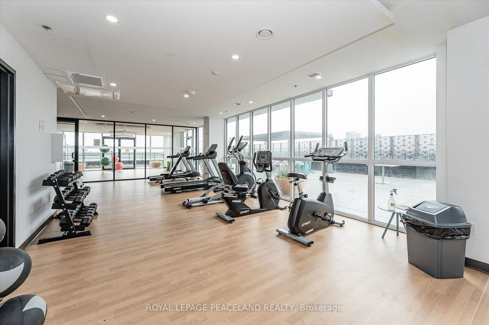 60 charles Street W, Unit 1902 - Photo 29