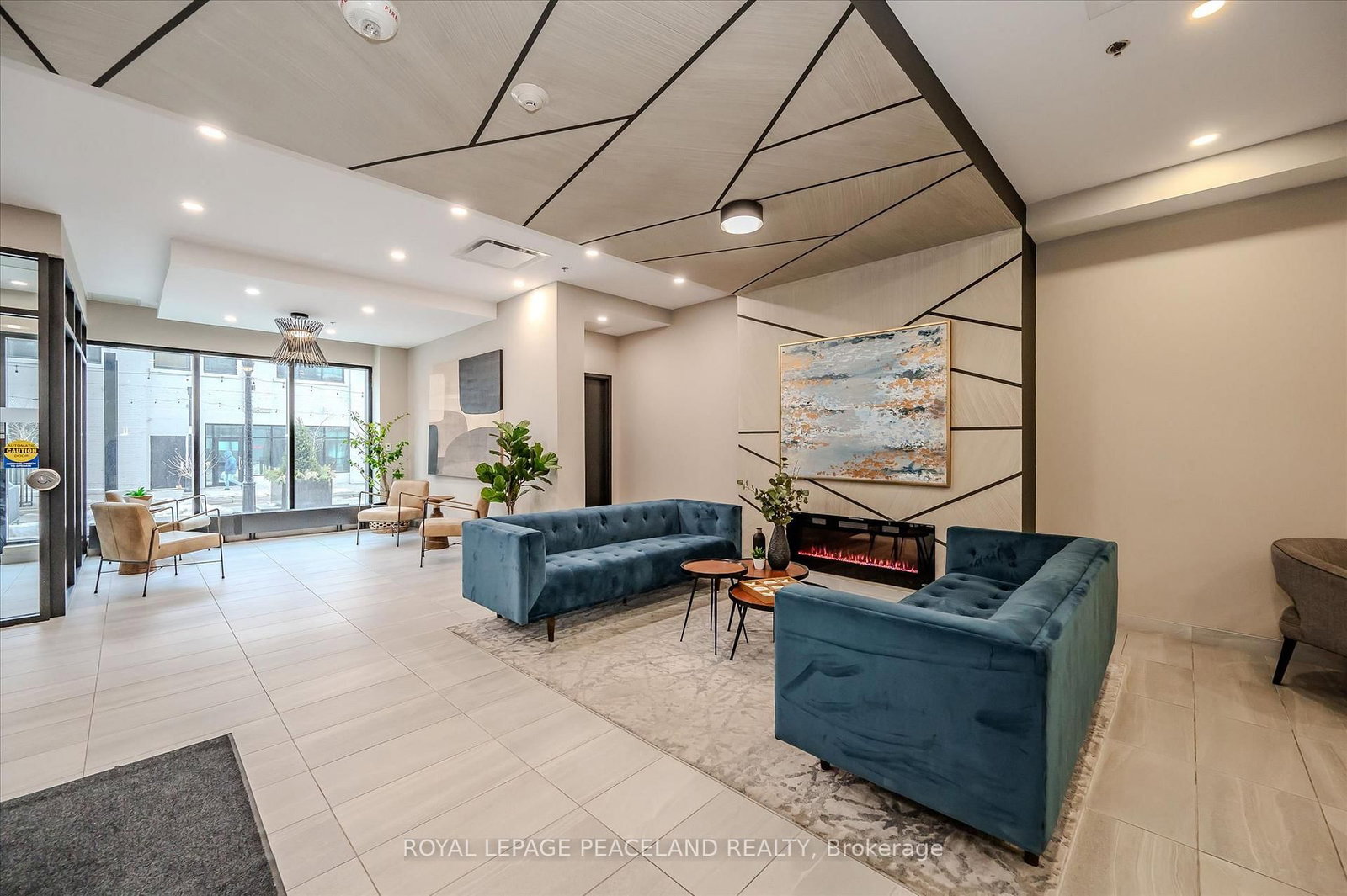 60 charles Street W, Unit 1902 - Photo 4