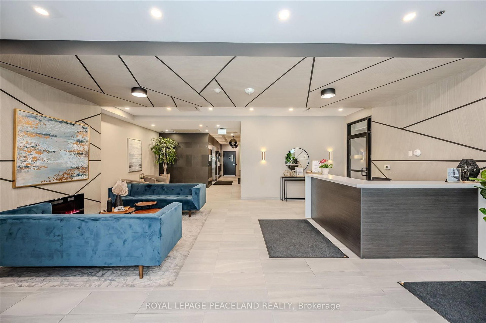 60 charles Street W, Unit 1902 - Photo 5