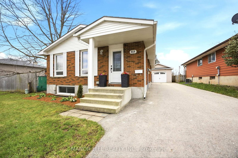 513 Havelock Dr, Waterloo, N2L 4N8 | Image 2
