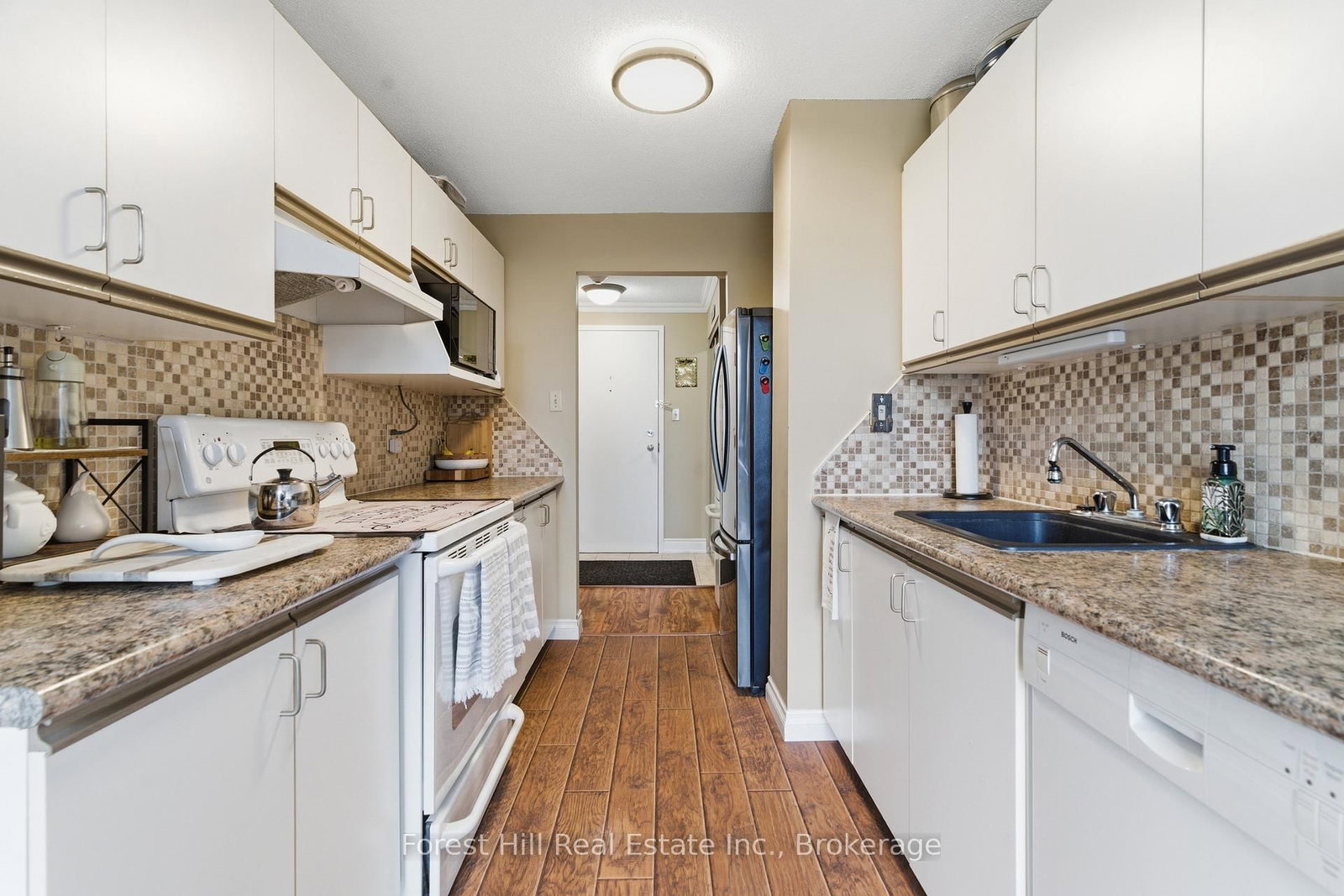 55 Blue Springs Drive, Unit 402 - Photo 8