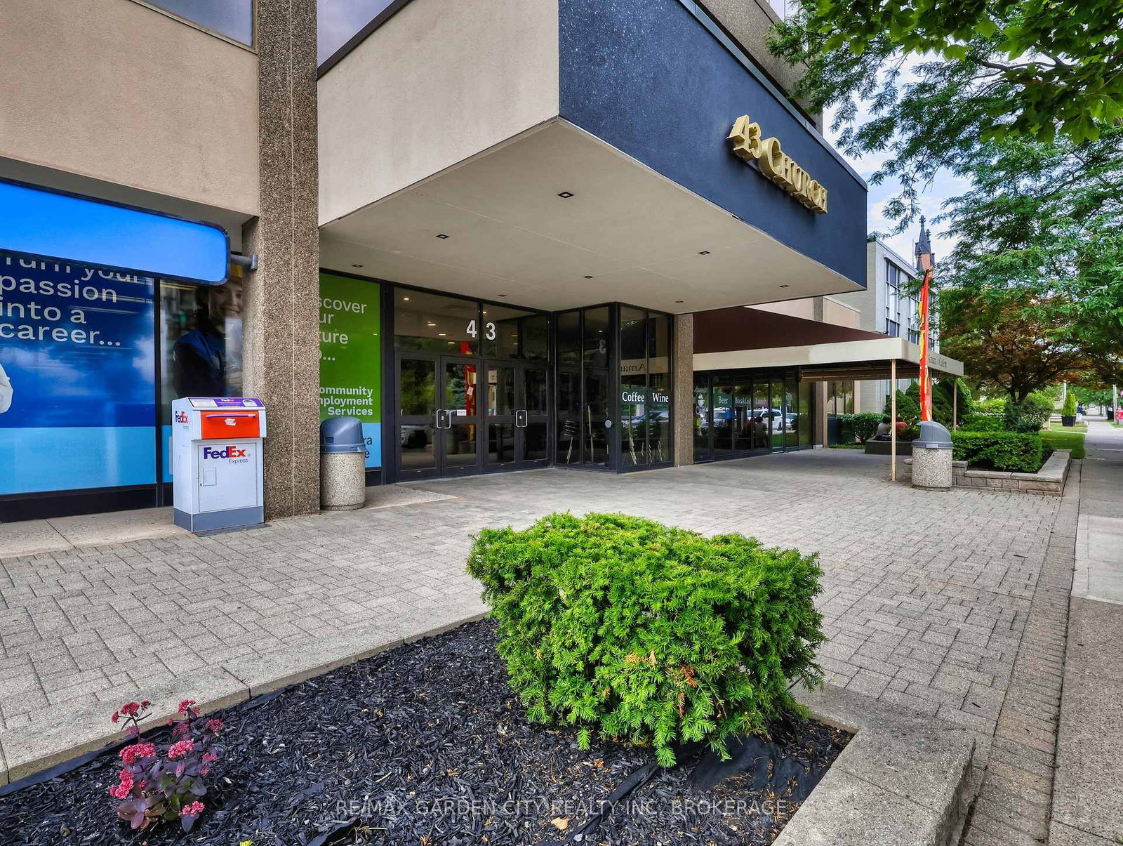 43 Church Street, Unit 504 - Photo 2