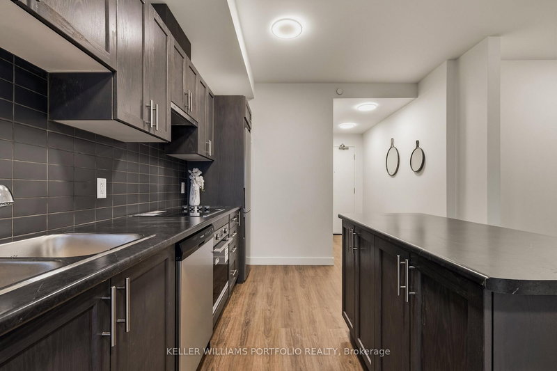 1019 - 461 Green Rd, Hamilton, L8E 5B4 | Image 3