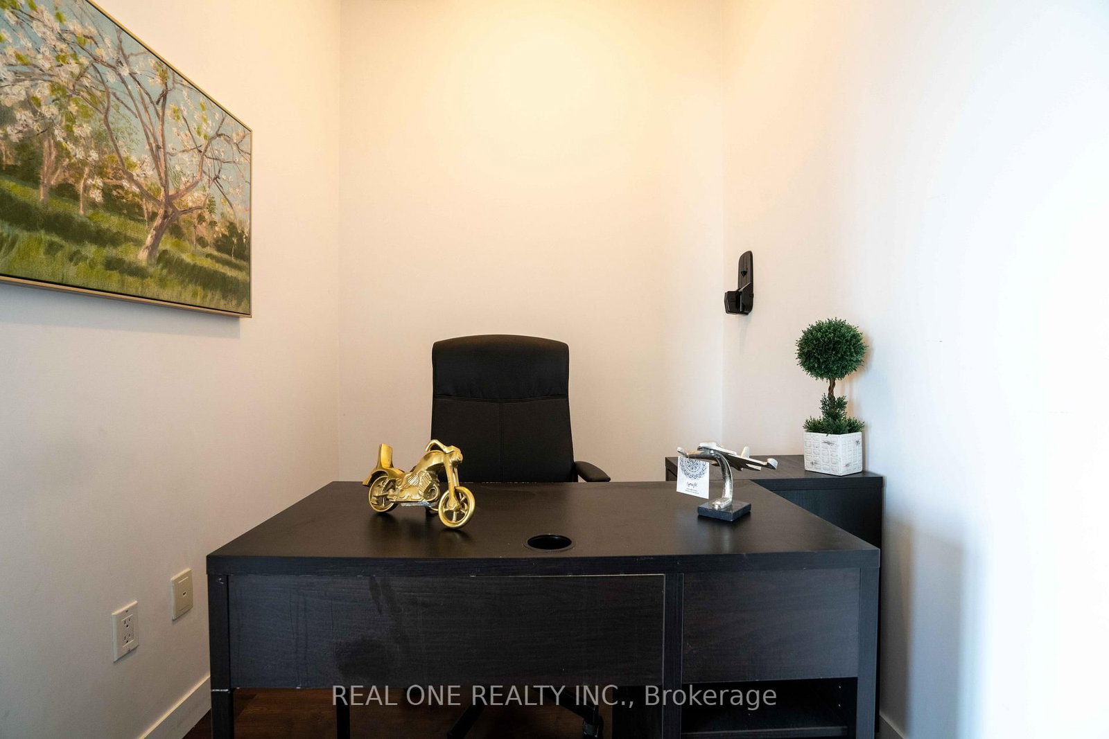 191 king Street S, Unit 703 - Photo 15