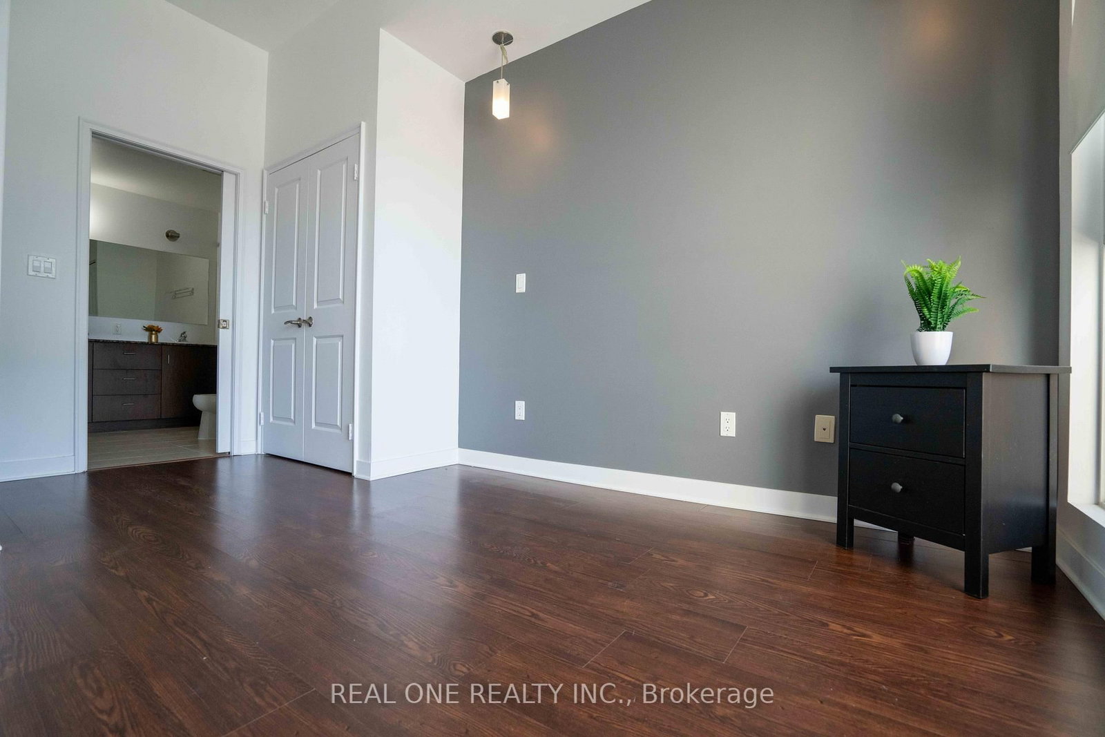 191 king Street S, Unit 703 - Photo 20