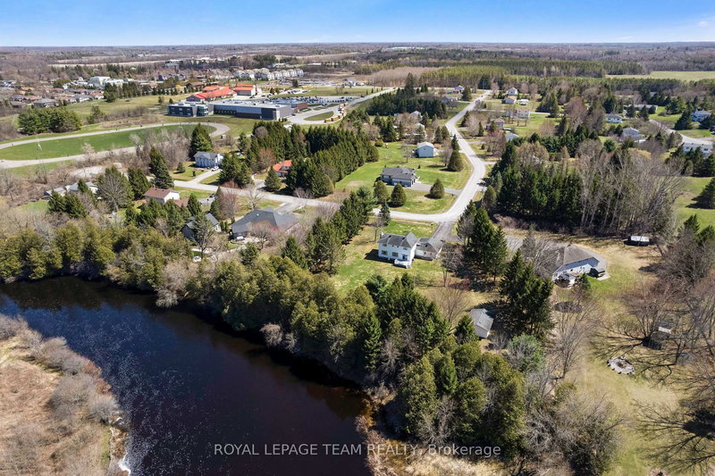 17 MARIC Tr, North Grenville, K0G 1J0 | Image 3