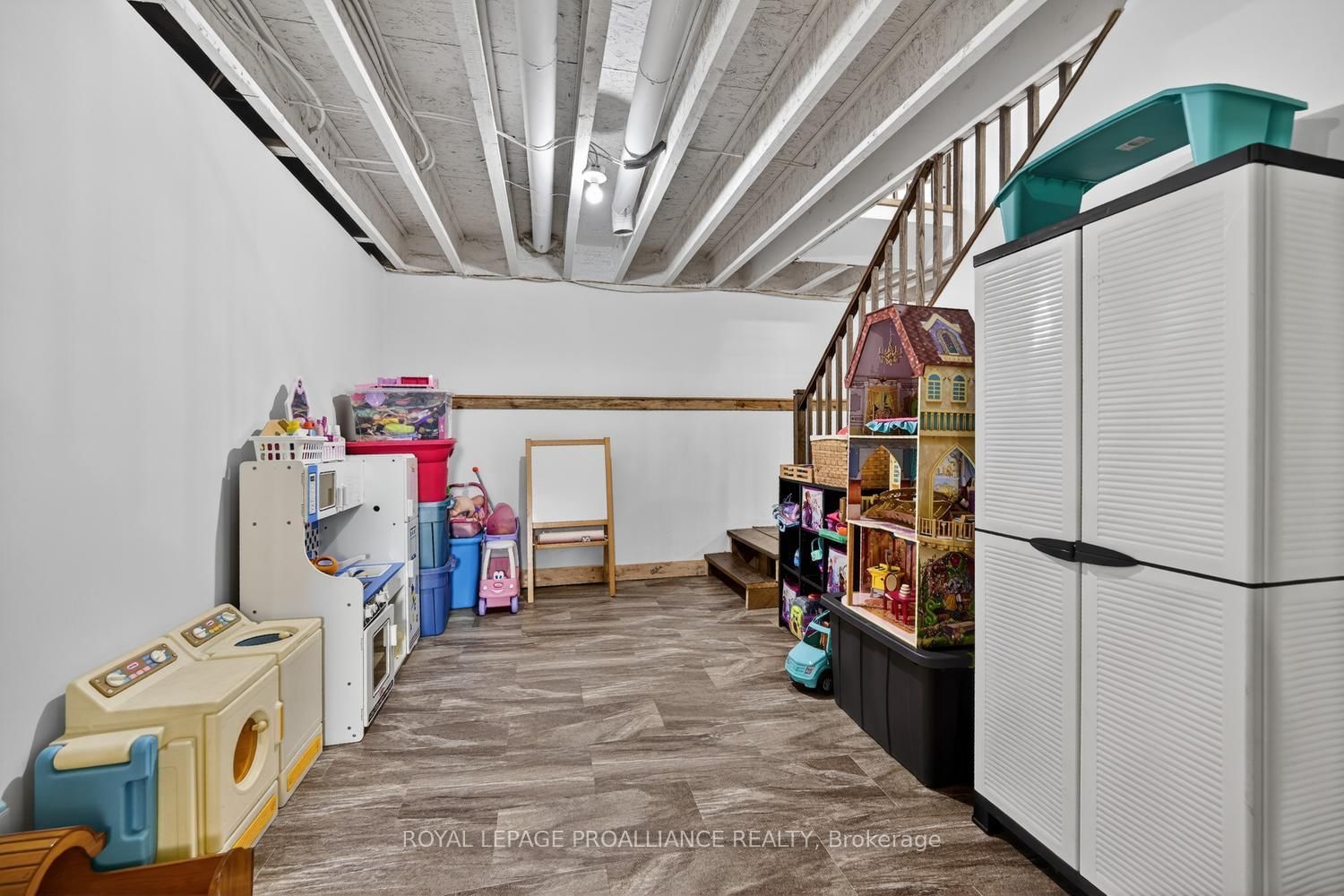 10932 Jellyby Road - Photo 33