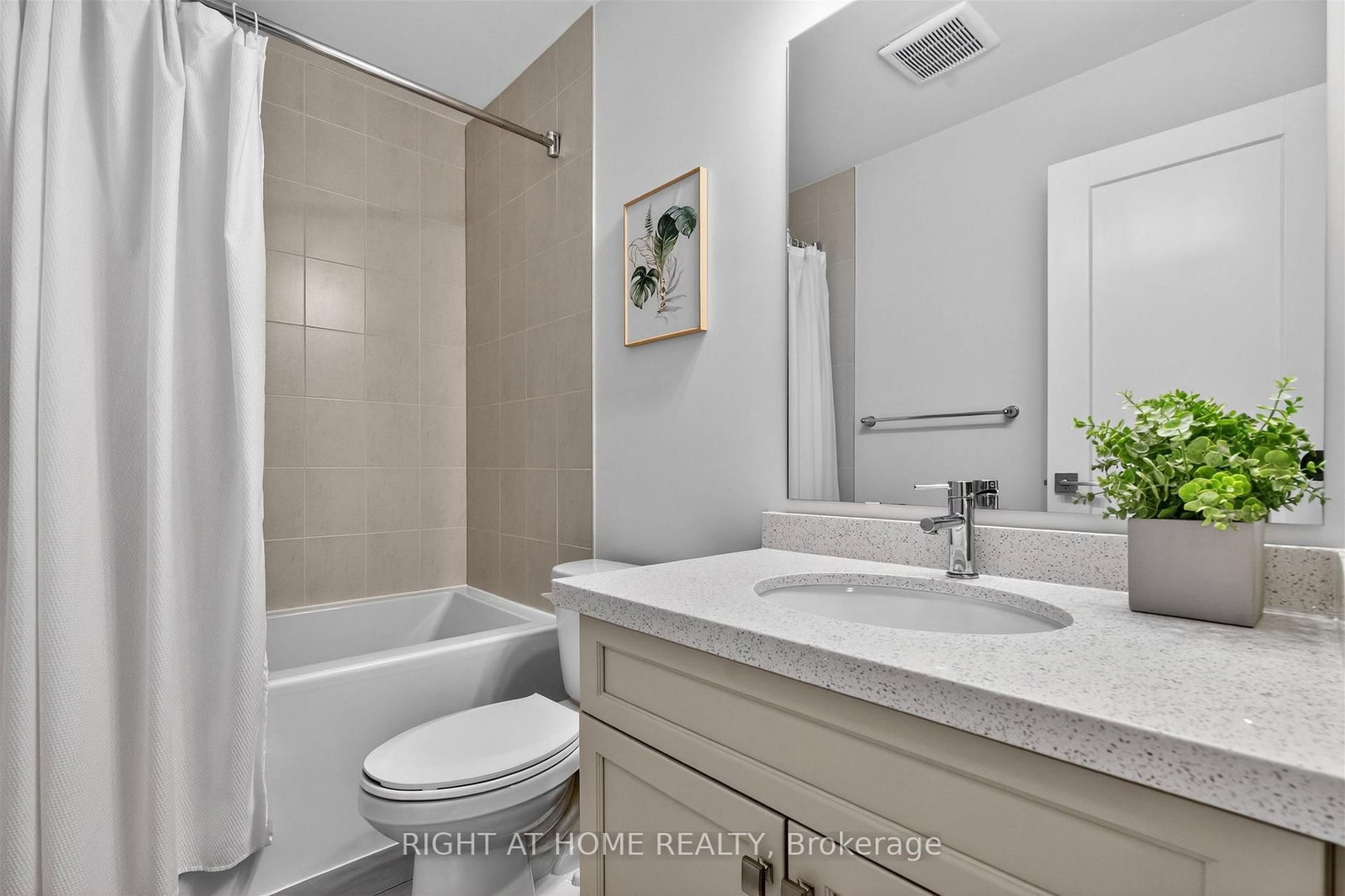 26 Greenwich Avenue - Photo 14