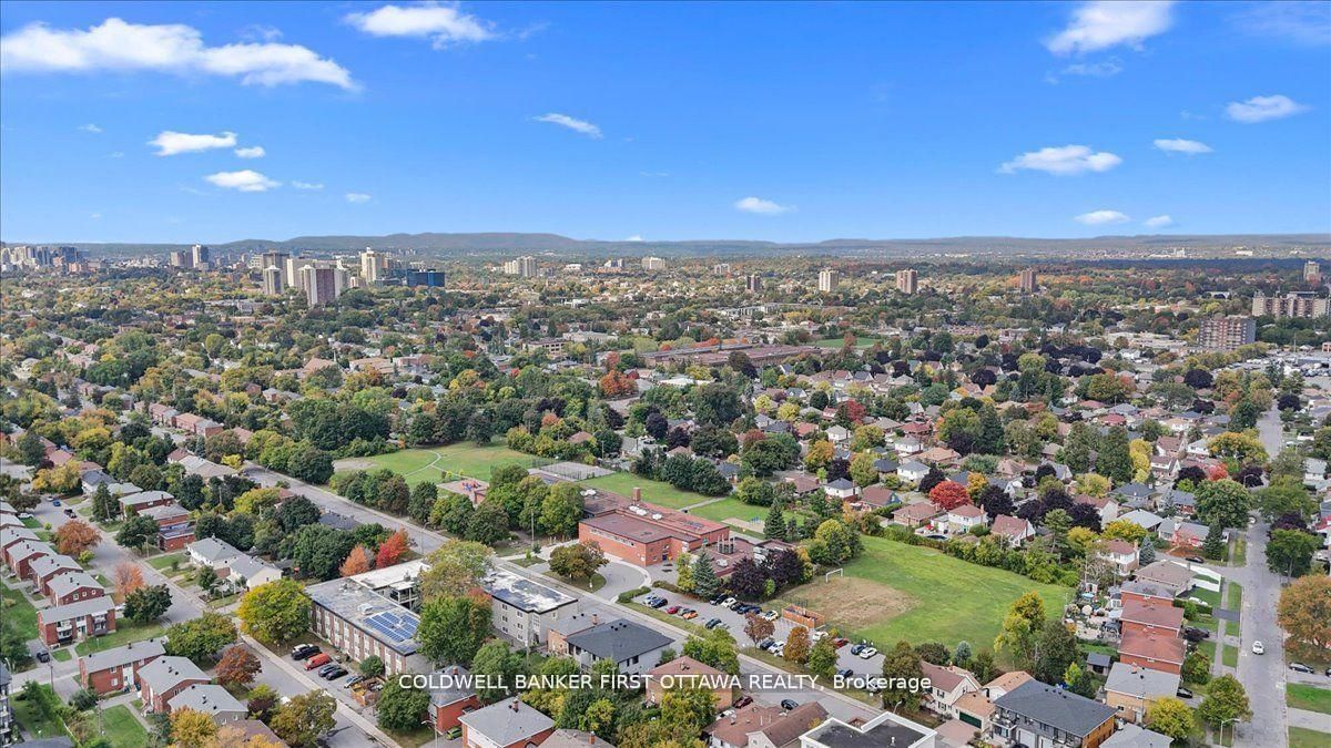 560 QUEEN MARY Street - Photo 48