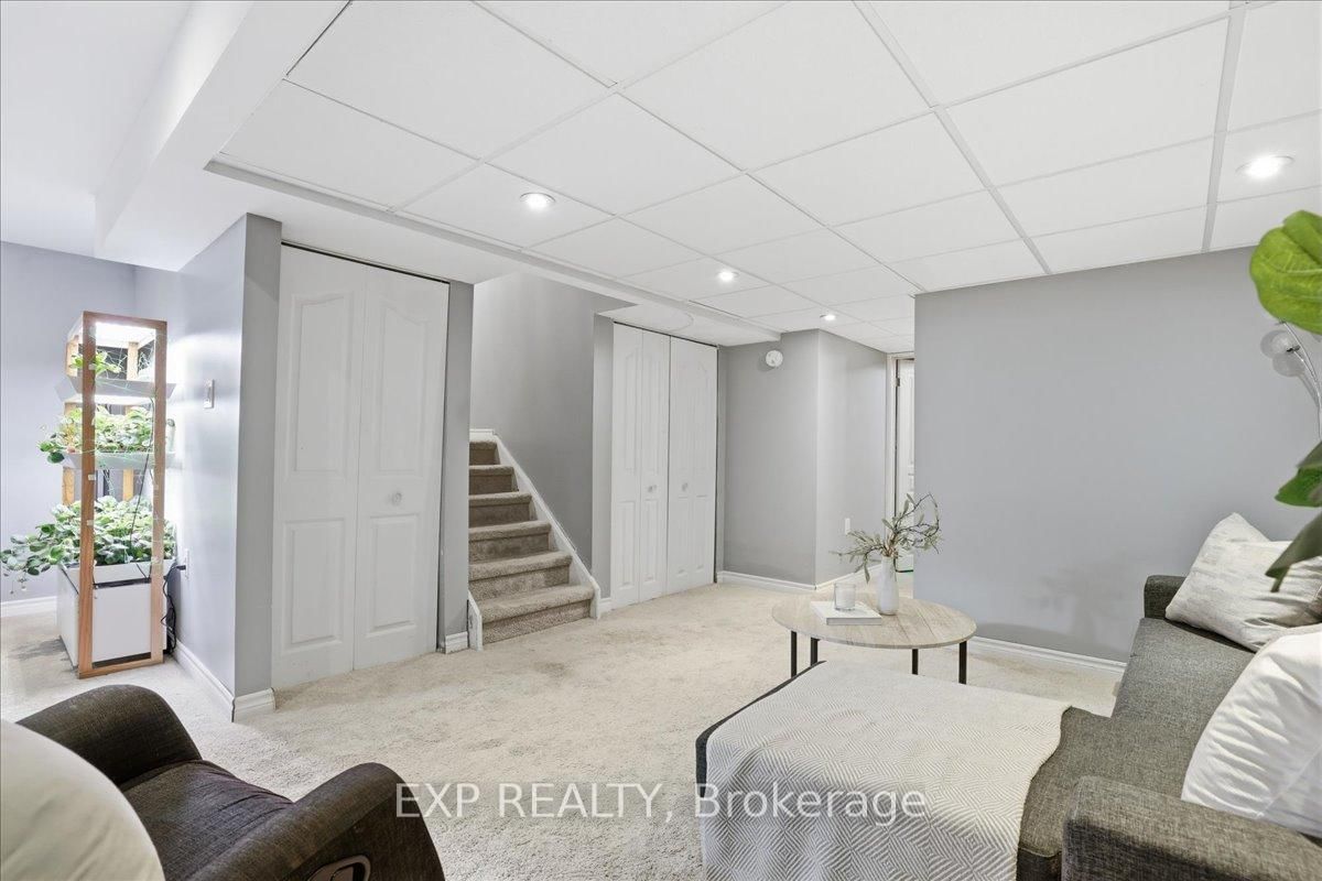 530B Rosemeadow Crescent - Photo 33