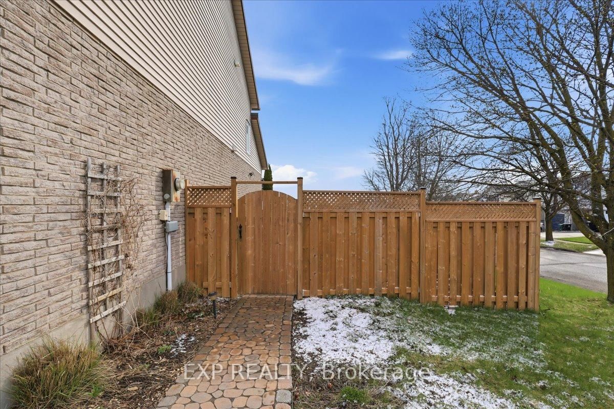 530B Rosemeadow Crescent - Photo 35