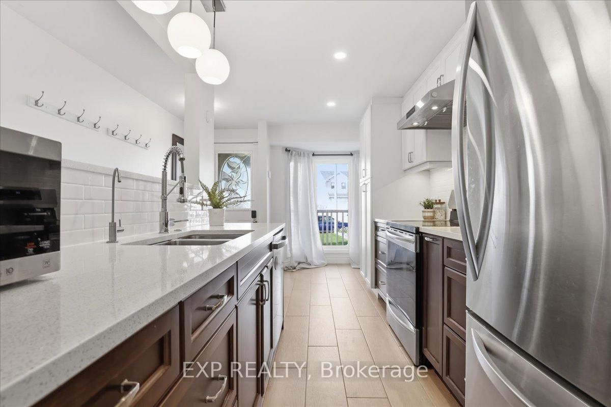 530B Rosemeadow Crescent - Photo 7