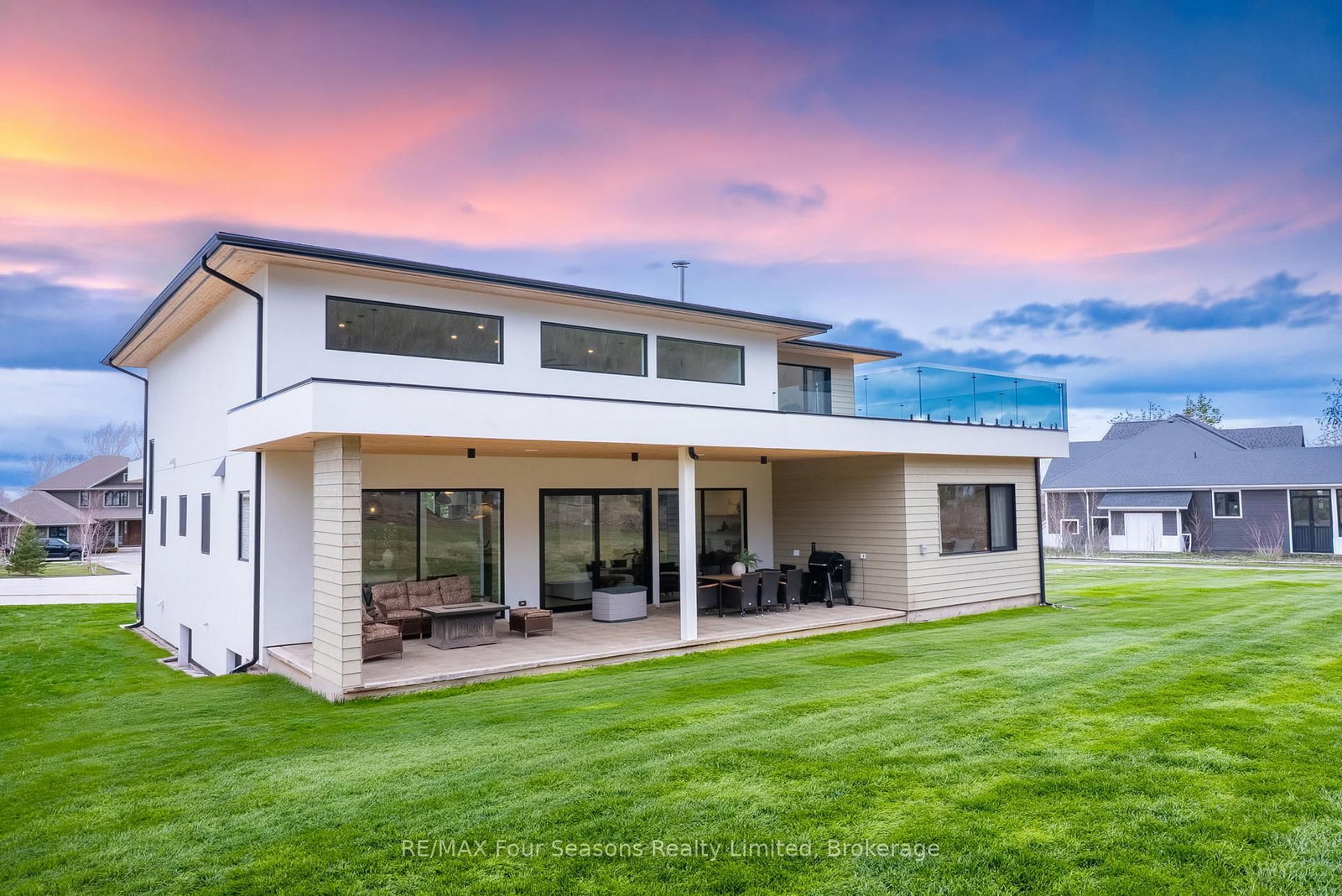 102 Barton Boulevard - Photo 2