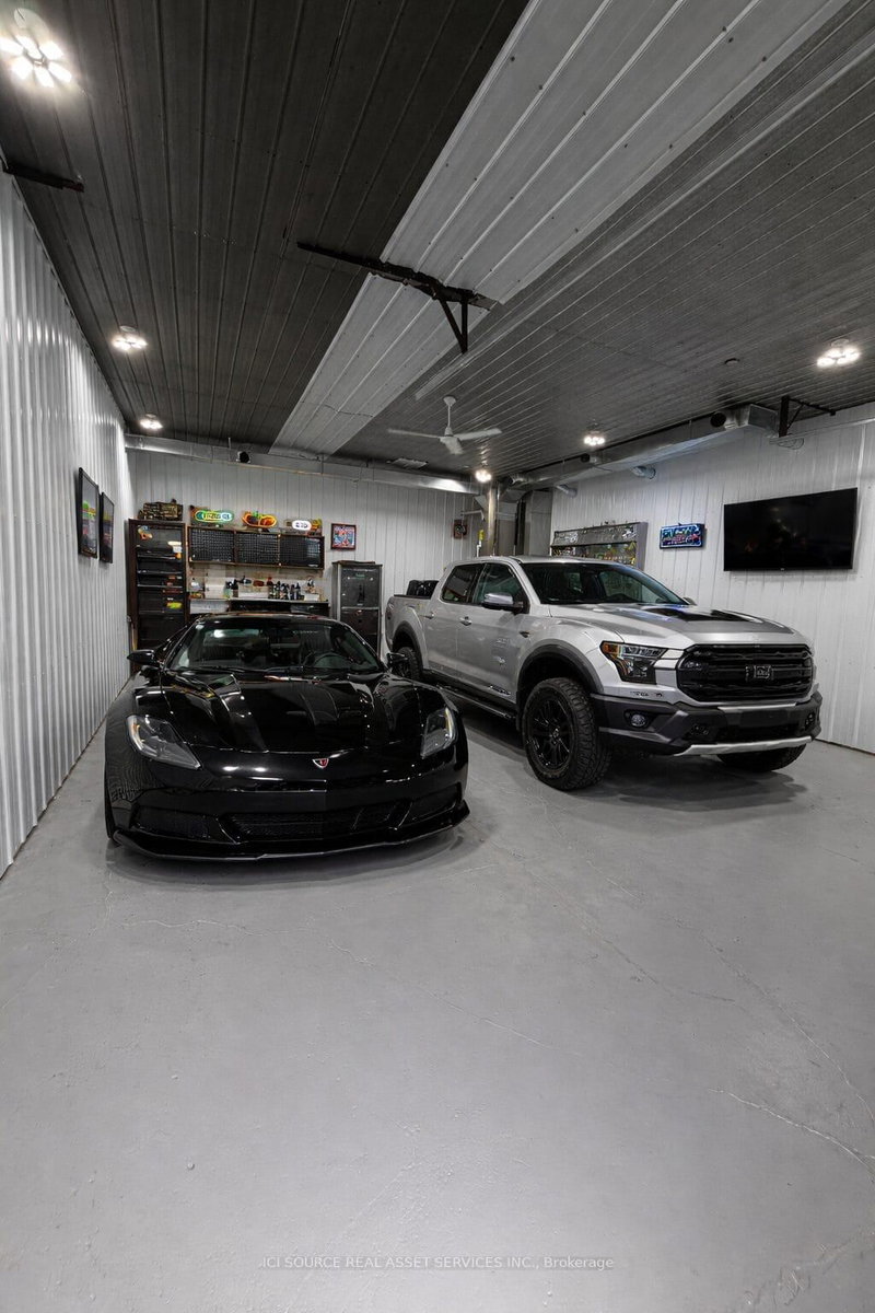 950 Carleton St, Cornwall, K6H 6B9 | Image 3