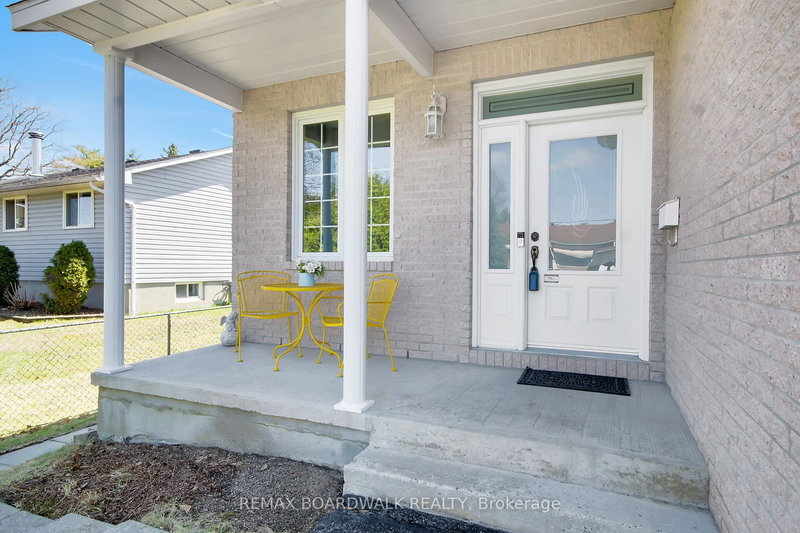 6658 Benoit St, Orleans, K1C 1J6 | Image 3