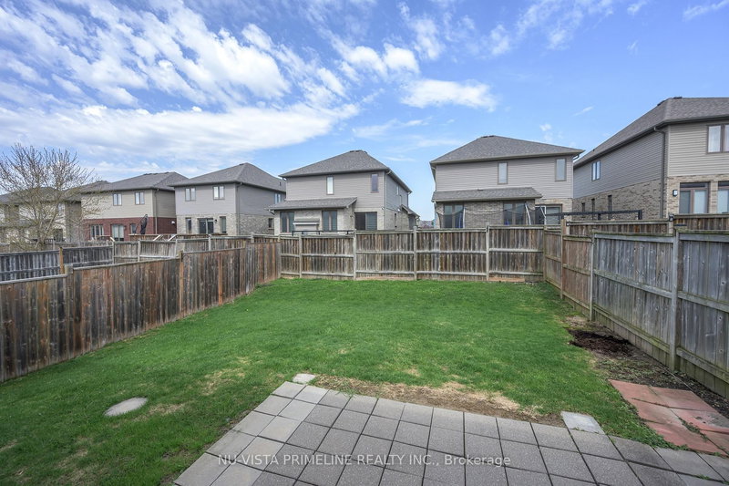 570 Bluebell Rd, London North, N5X 4L2 | Image 2