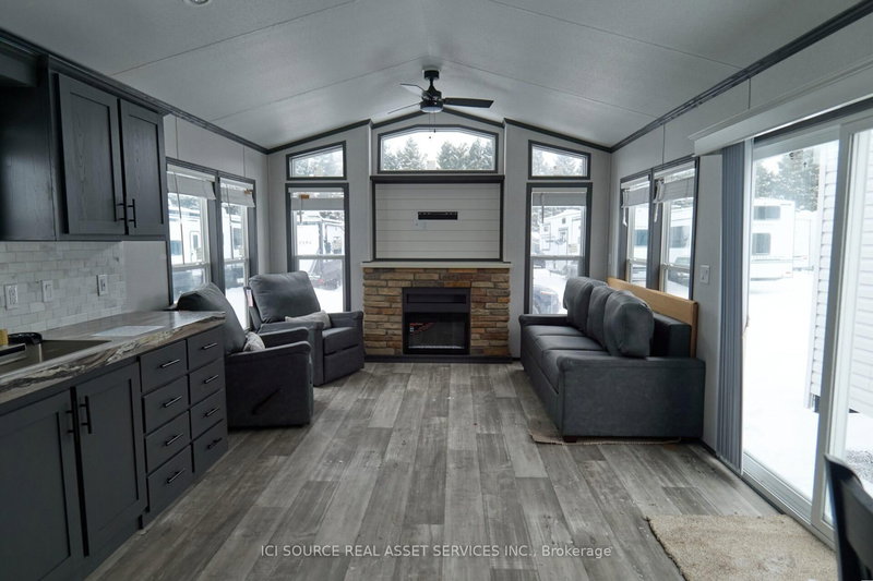 REDWD - 1082 Shamrock Marina Rd, Gravenhurst, P0E 1N0 | Image 3