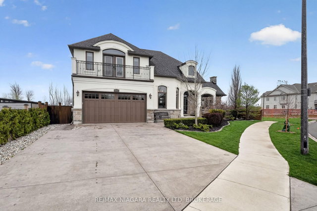 60 Mackenzie King Avenue