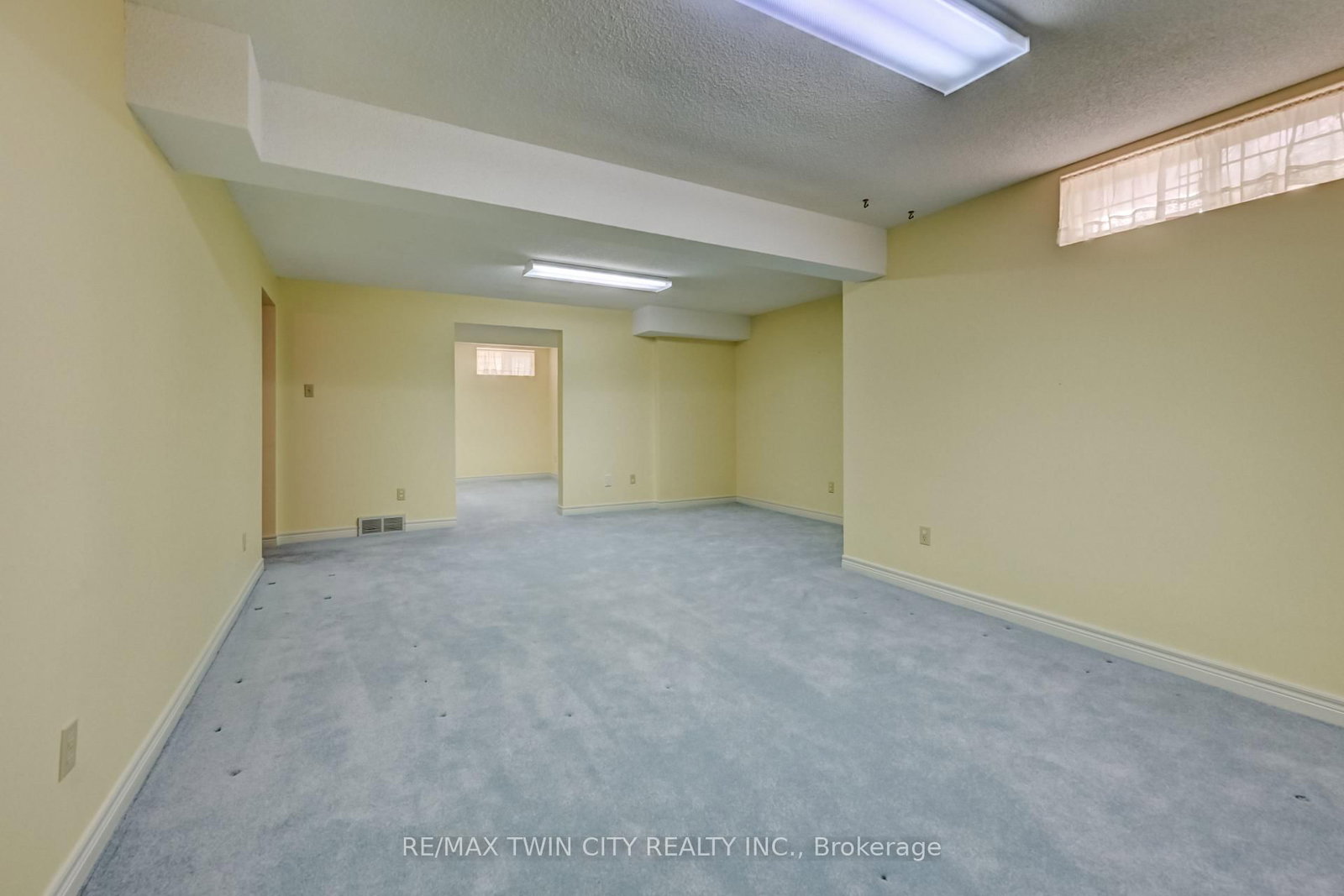 285 Magnolia Place - Photo 36