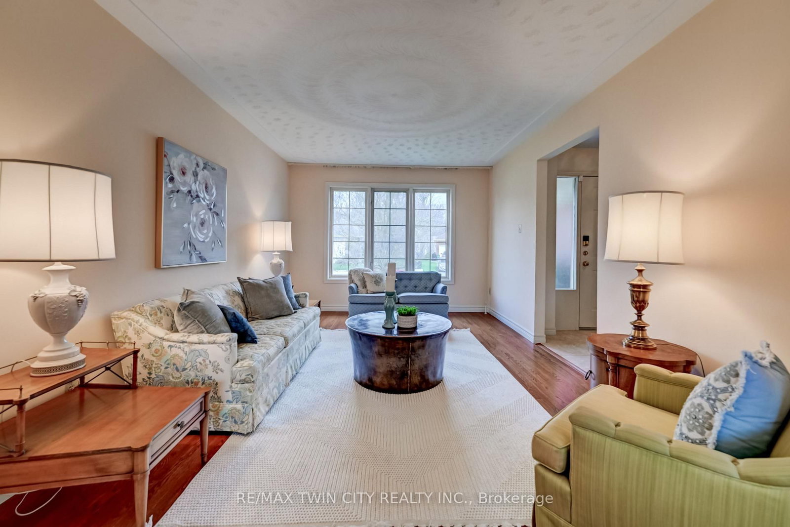 285 Magnolia Place - Photo 7