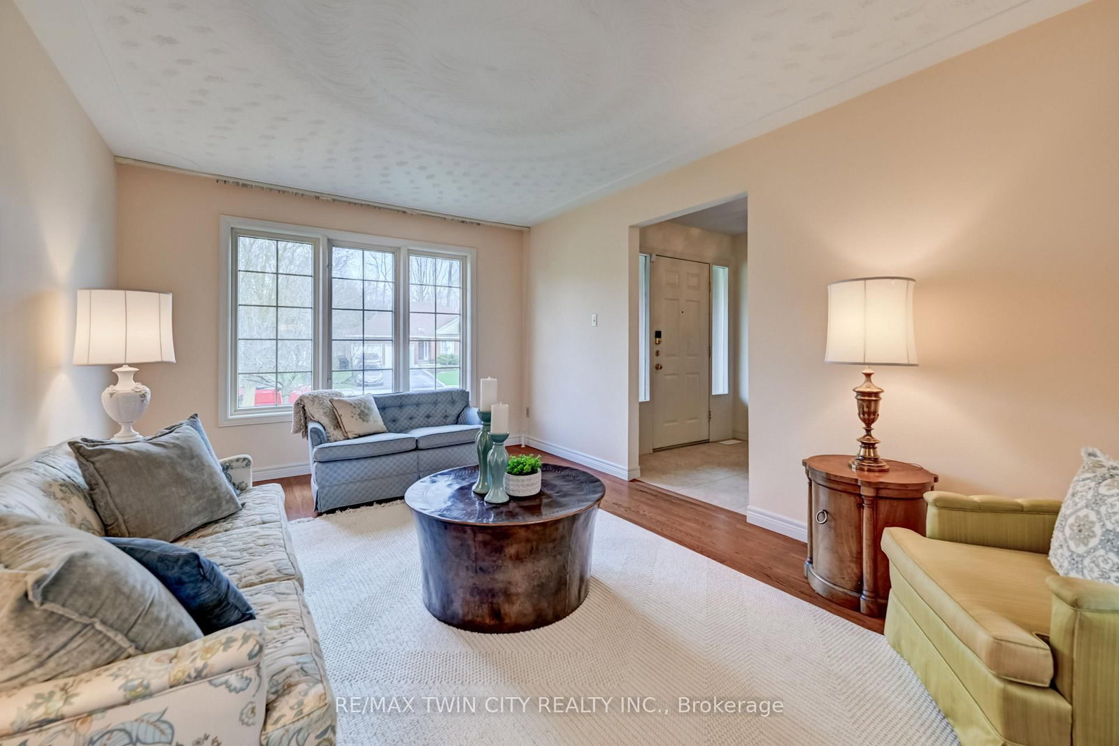 285 Magnolia Place - Photo 8