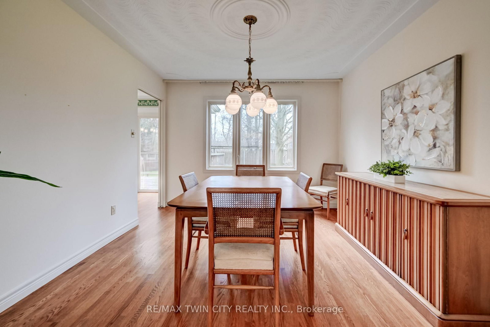 285 Magnolia Place - Photo 9