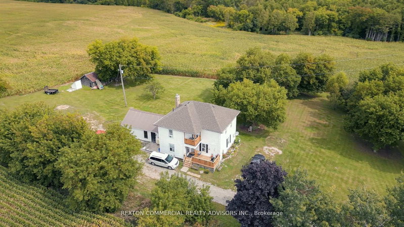 153 Golf Course Rd photo 5